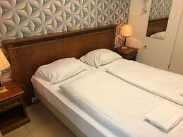 Hotel Moji