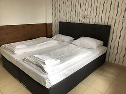 Hotel Moji