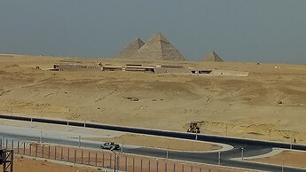 Pyramids View Apartments & Rooftop