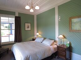 The Shady Rest B&B