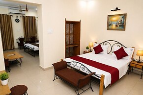Central Hotel
