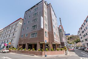 Homefourest Residence Hotel Okpo