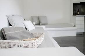 OW Andros - Luxury Suites