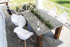 OW Andros - Luxury Suites