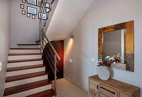 Thea Villas Complex