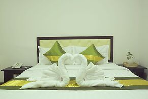 Royal Platinum Hotel