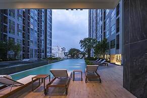 A Luxury 2 Bedrooms The Base Downtown