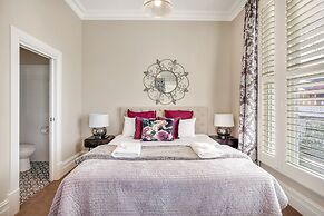 Grandview Accommodation - The Elm Tree Apartments