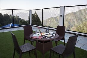 Hotel Seven Oaks