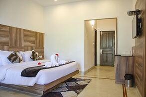 Hotel Seven Oaks
