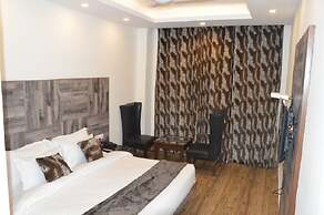 Hotel Seven Oaks