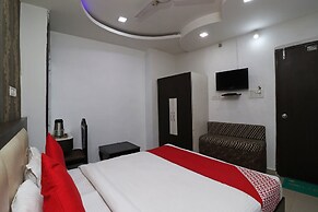 OYO 11943 Hotel Yugantar Palace