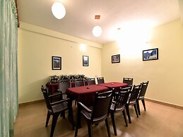 OYO 12735 The Manali Lodge