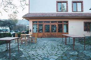 Hotel Mirhav