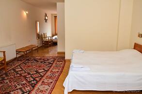 Hotel Mirhav