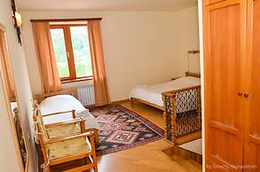 Hotel Mirhav