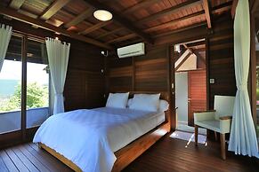 Raja Woods Villa