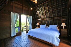 Raja Woods Villa