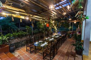 Amira Homestay