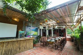 Amira Homestay