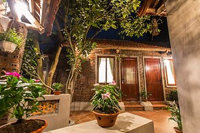 Amira Homestay