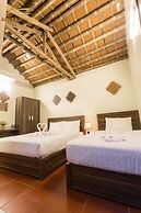 Amira Homestay