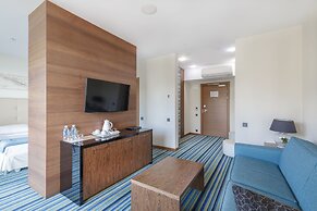 LAVICON Hotel Collection