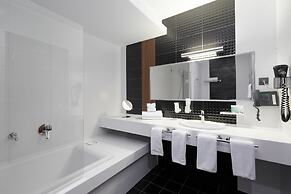LAVICON Hotel Collection