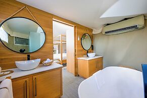 Kingfisher Retreat by Sharjah Collection