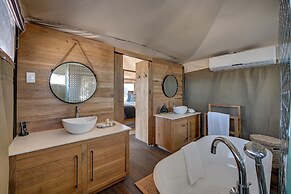 Kingfisher Retreat by Sharjah Collection