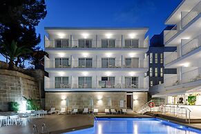 Hotel Tora