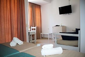 Ikaros Art Hotel
