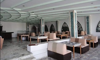 Palmyra Holiday Resort & Spa