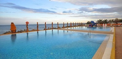 Palmyra Holiday Resort & Spa