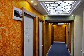 Wox Ew Hotel