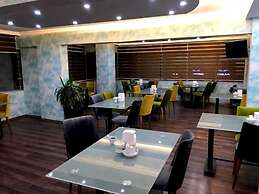 Wox Ew Hotel