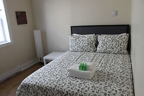 WOW Luxury Suites - Halifax Downtown