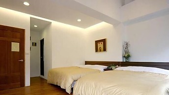 Nunu Haus Guest House