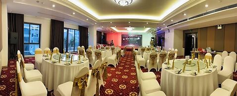 New Era Hotel & Spa