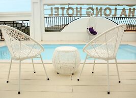 New Era Hotel & Spa