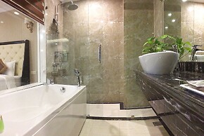 New Era Hotel & Spa