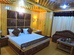 Hotel Chaman Palace