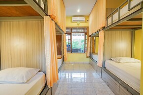 Kememai Hostel