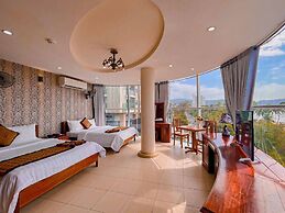 Y Linh Hotel