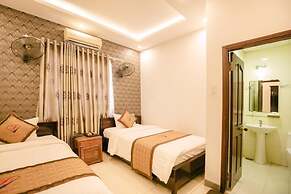 Y Linh Hotel