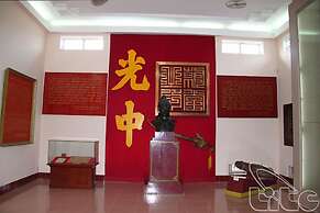 Y Linh Hotel