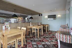 Spring River Ebbsfleet by Marston's Inns