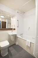 Spring River Ebbsfleet by Marston's Inns