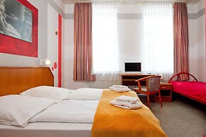 Hotel Neun 3/4