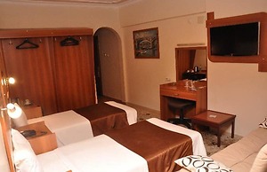 Bolat Hotel